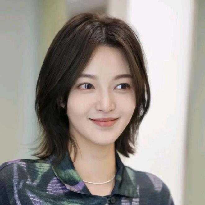 波短发“反杀”让你美到开挂瓦力棋牌长发封印颜值？这(图5)