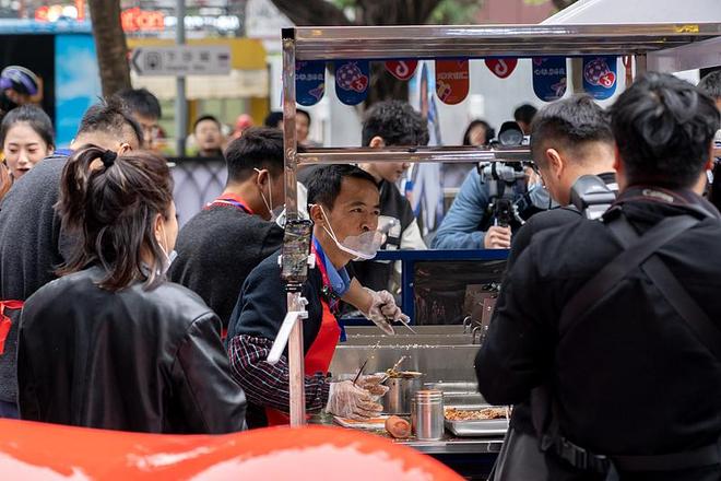 ？ 2025流行文化盘点瓦利棋牌我爱我但我是谁(图12)